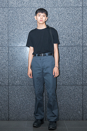 Tシャツ:ユニクロ パンツ:ディッキーズ 靴:エイティーズ 引用元:http://audition.mensnonno.jp/model-audition2017-final/2017/09/05/inoue/